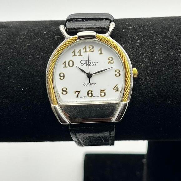 Gold Western Horseshoe Watch - Picture 1 of 3